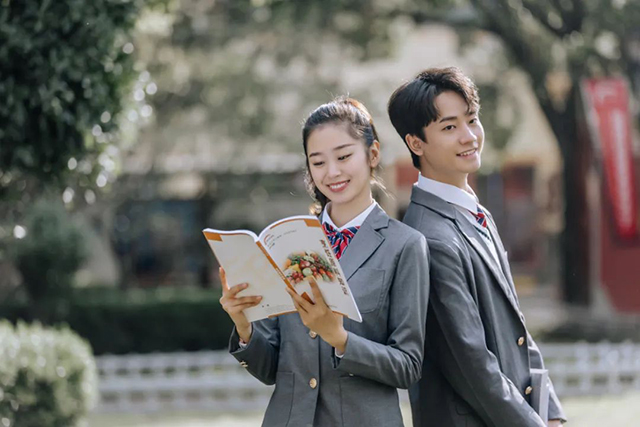 @高中生及家长，学历内卷，就业寒冬，考不上大学，找不到工作怎么办？